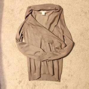 Cold shoulder long sleeve